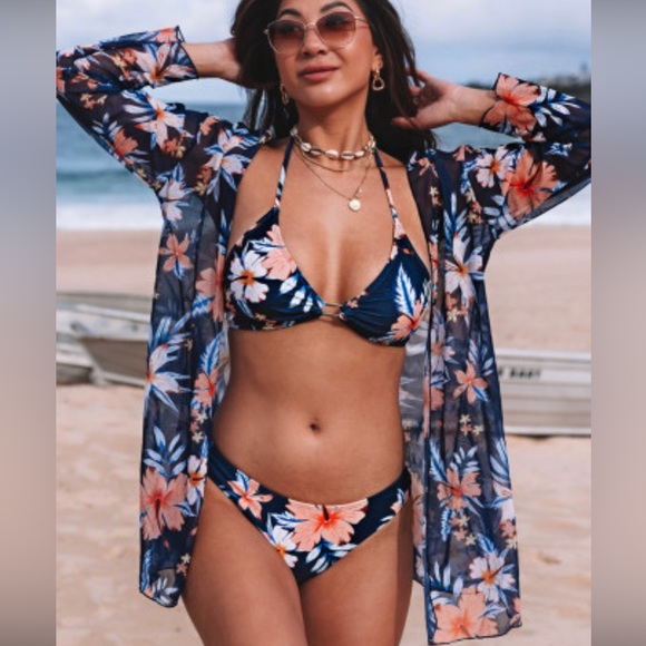 NWT 3-Piece Set - Blue Floral Triangular Bikini Set with Swimsuit Cover Up Small - Picture 3 of 3